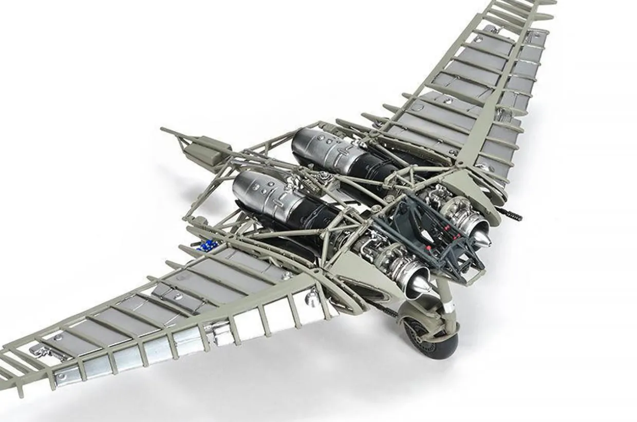 Zoukei Mura 1/72 & 1/144 Horten Ho 229 Model Kit