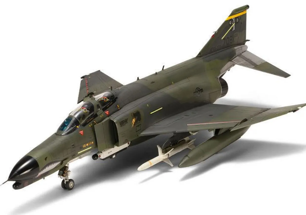 Zoukei Mura 1/48 McDonnell Douglas F-4G Wild Weasel V Model Kit