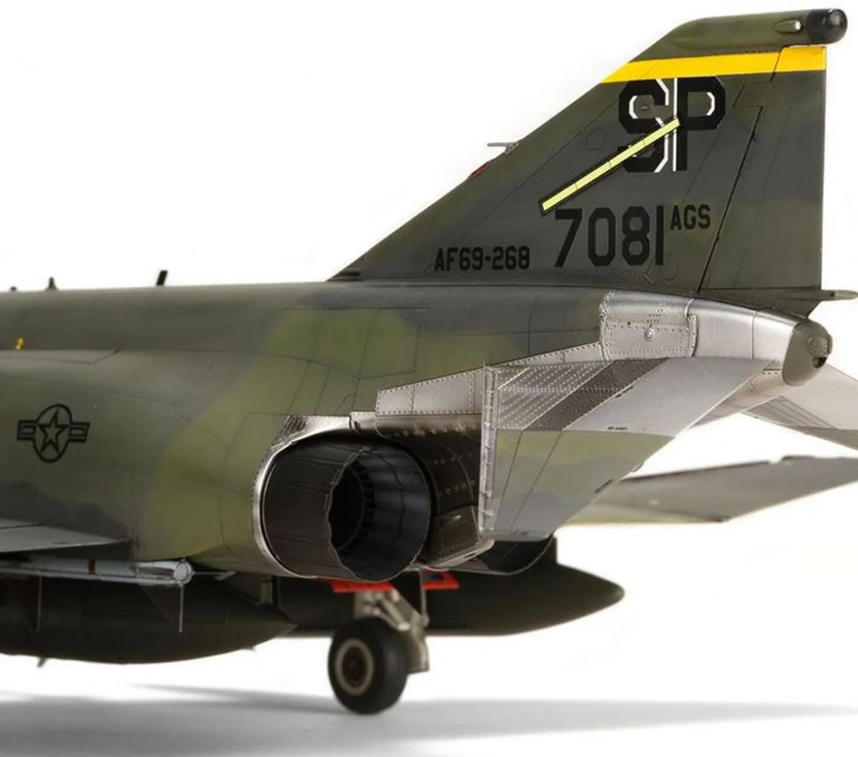 Zoukei Mura 1/48 McDonnell Douglas F-4G Wild Weasel V Model Kit